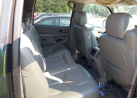 2005 Chevrolet Avalanche Z66 z USA, uszkodzony, nr VIN 3GNEC12Z75G164497